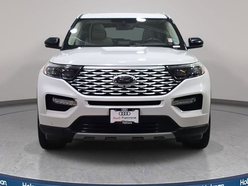 Used 2020 Ford Explorer Platinum w/ Premium Technology Package image 3