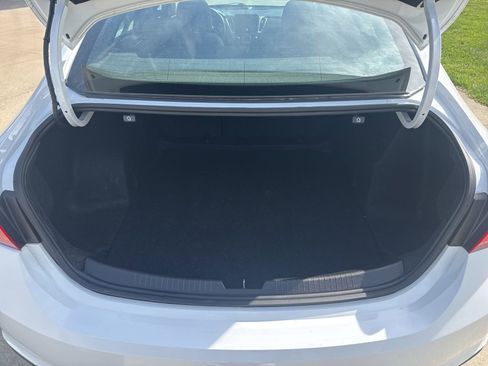 Used 2023 Chevrolet Malibu LT FWD image 12