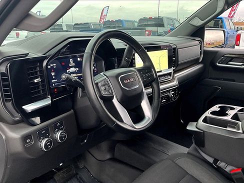 Used 2023 GMC Sierra 1500 Elevation image 14