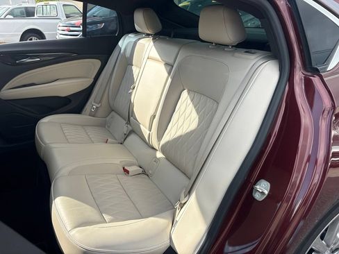 Used 2019 Buick Regal Avenir w/ Driver Confidence Package II FWD image 11