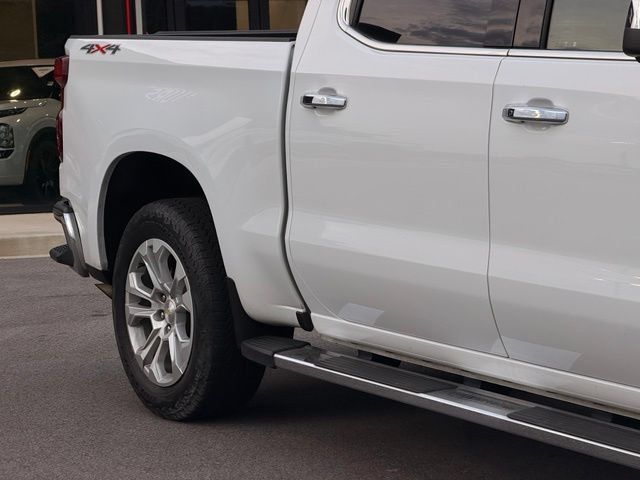 Used 2022 Chevrolet Silverado 1500 LTZ AWD/4WD image 5