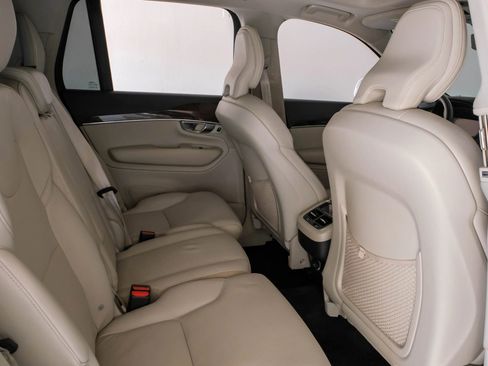 Used 2019 Volvo XC90 T5 Momentum image 39