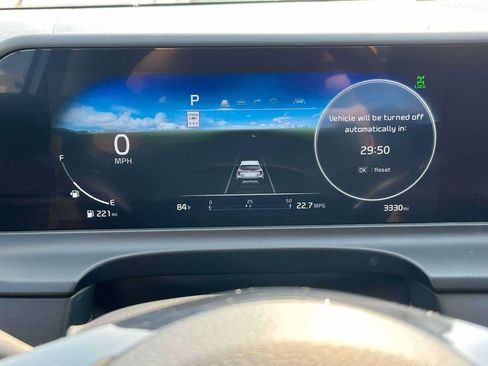 Used 2025 Kia Seltos SX AWD/4WD image 24