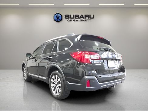 Used 2018 Subaru Outback 3.6R Touring w/ Protection Package #1 AWD/4WD image 3