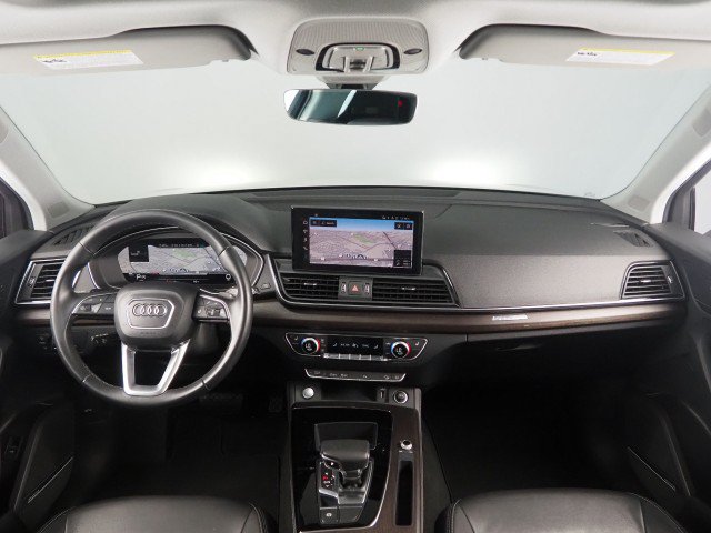 Used 2023 Audi Q5 2.0T Premium Plus w/ S Line w/ Premium Plus Package AWD/4WD image 3