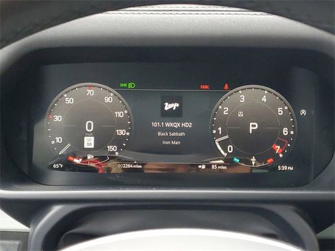 Certified 2023 Land Rover Defender 130 SE image 27