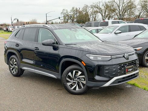 New 2026 Volkswagen Tiguan S AWD/4WD image 3