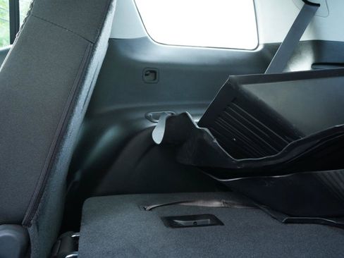 Used 2019 GMC Acadia SLE FWD image 48