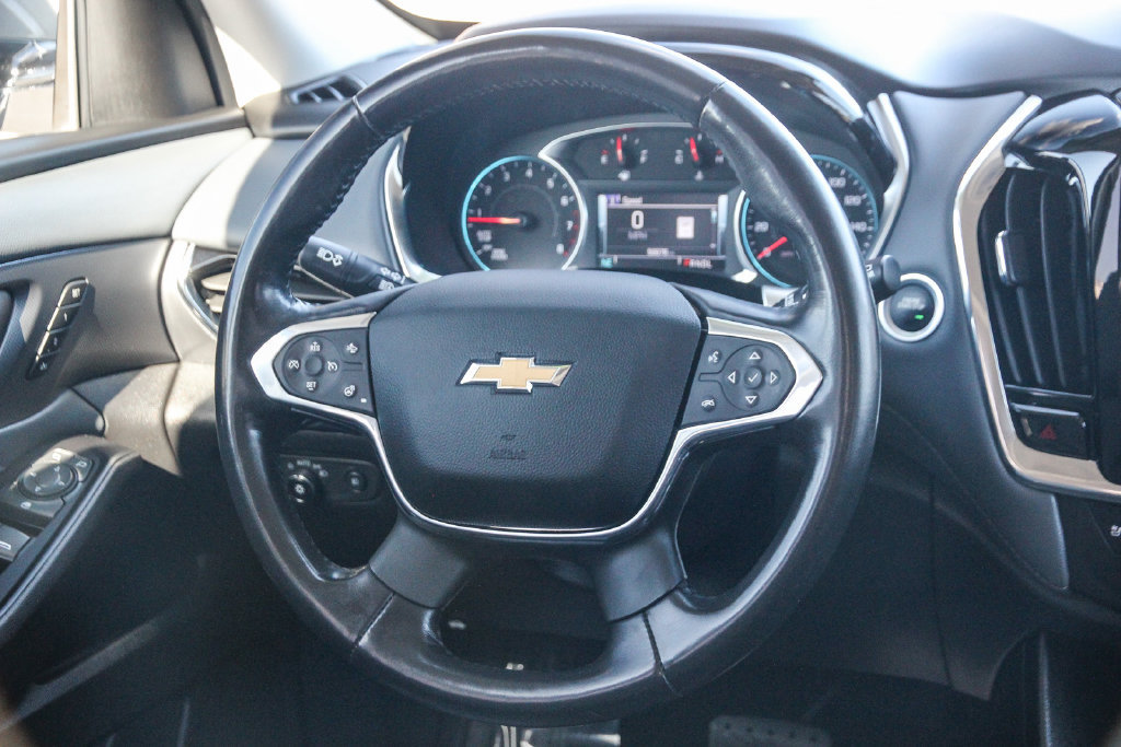 Used 2018 Chevrolet Traverse Premier w/ Driver Confidence II Package FWD image 15