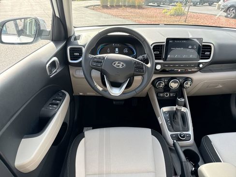 New 2026 Hyundai Venue SEL image 15