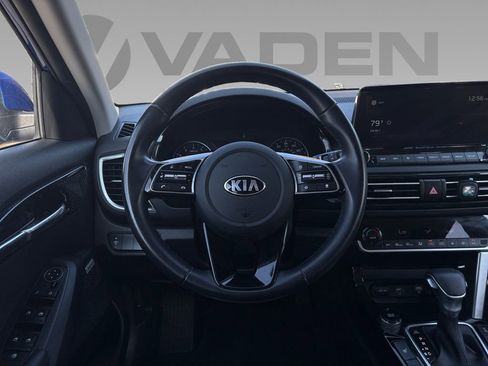 Used 2021 Kia Seltos SX w/ SX Sunroof Package image 12