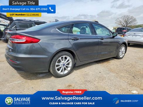Used 2020 Ford Fusion SE FWD image 4
