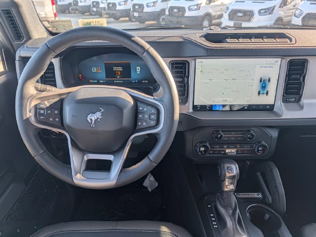 Used 2025 Ford Bronco Outer Banks w/ Sasquatch Package AWD/4WD image 6