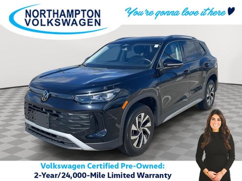 Used 2025 Volkswagen Tiguan S AWD/4WD image 1