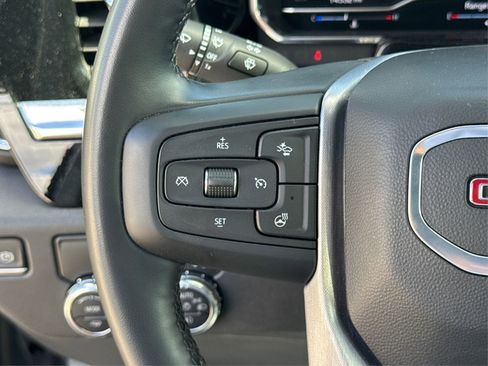 Used 2024 GMC Sierra 1500 Elevation image 32