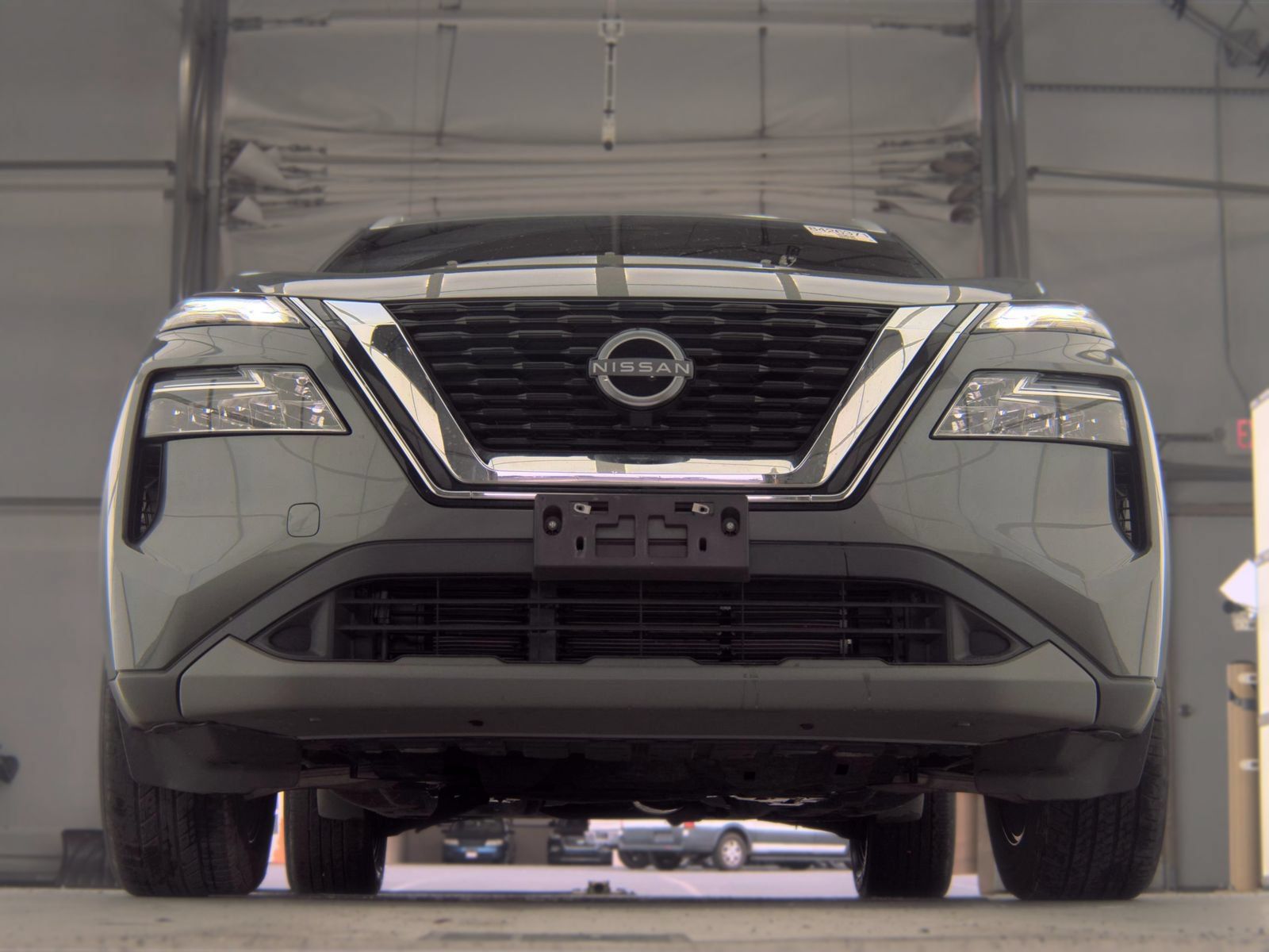 Used 2023 Nissan Rogue SV w/ SV Premium B Package AWD/4WD image 2
