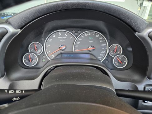 Used 2006 Chevrolet Corvette Coupe w/ Preferred Equipment Group image 24