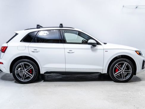 Used 2024 Audi Q5 e Premium Plus w/ Premium Plus Package image 8