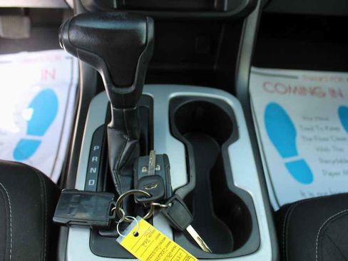 Used 2018 Chevrolet Colorado LT image 23