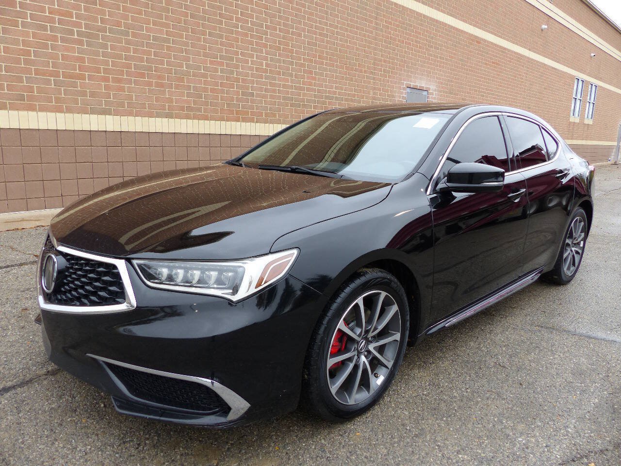 Used 2018 Acura TLX w/ Technology Package FWD image 5