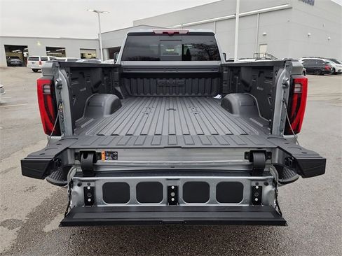 New 2026 GMC Sierra 3500 Denali w/ Denali Reserve Package image 8