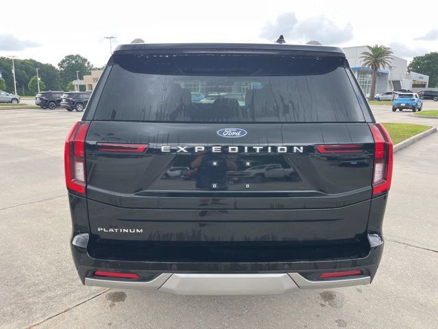 Used 2025 Ford Expedition Platinum AWD/4WD image 5