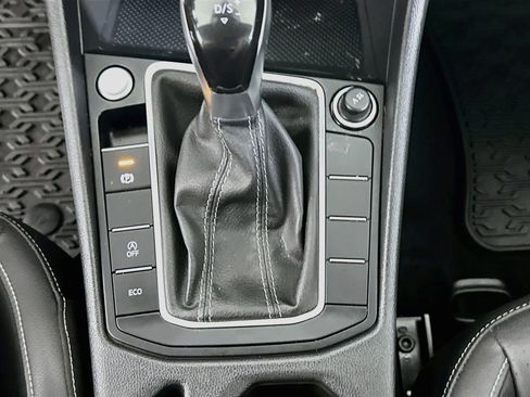 Used 2024 Volkswagen Jetta SE FWD image 24