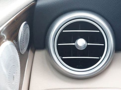 Certified 2021 Mercedes-Benz C 300 4MATIC Cabriolet image 31