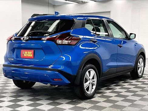 New 2025 Nissan Kicks Play S image 16