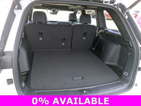 New 2026 Jeep Grand Cherokee Limited image 25