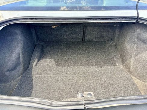 Used 2012 Dodge Challenger SXT Plus RWD image 18