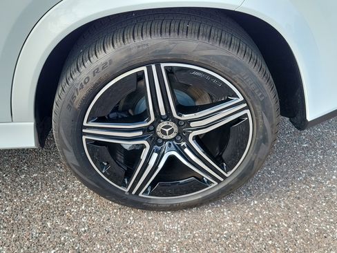 Used 2025 Mercedes-Benz GLE 350 4MATIC image 5