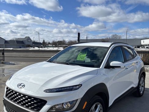 Used 2023 Hyundai Kona SEL w/ Cargo Package image 7