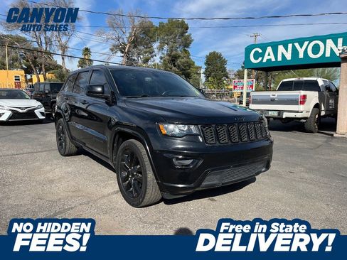 Used 2019 Jeep Grand Cherokee Altitude image 1