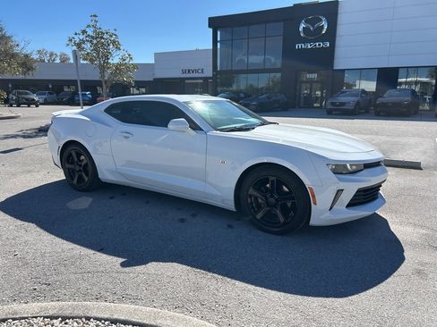 Used 2018 Chevrolet Camaro LT image 15