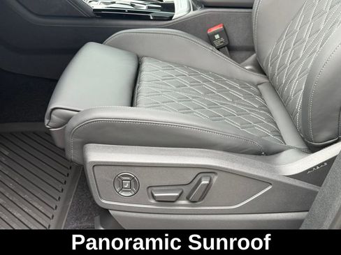 New 2025 Audi SQ5 Premium Plus image 10