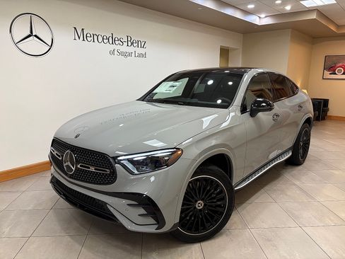 New 2027 Mercedes-Benz GLC 300 4MATIC image 1