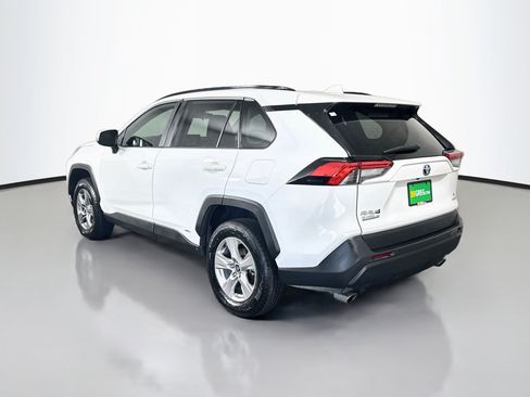 Used 2022 Toyota RAV4 XLE w/ Convenience Package AWD/4WD image 7