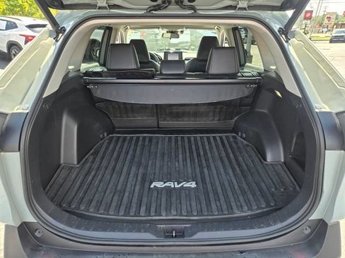 Used 2022 Toyota RAV4 XLE Premium AWD/4WD image 17