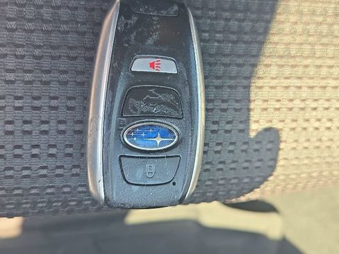 Used 2022 Subaru Outback Premium AWD/4WD image 31