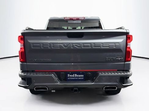 Used 2024 Chevrolet Silverado 1500 High Country w/ High Country Premium Package AWD/4WD image 8