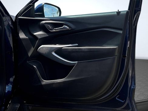 Used 2024 Chevrolet Trax LS w/ LS Convenience Package image 24