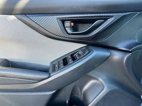 Used 2019 Subaru Crosstrek 2.0i image 11