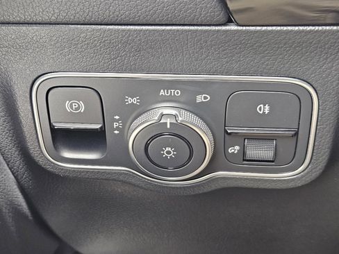 Used 2024 Mercedes-Benz GLA 35 AMG 4MATIC image 22