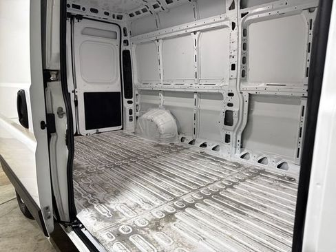 Used 2025 RAM ProMaster 3500 w/ Convenience Group FWD image 22