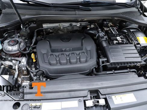 Used 2022 Volkswagen Tiguan SE image 28