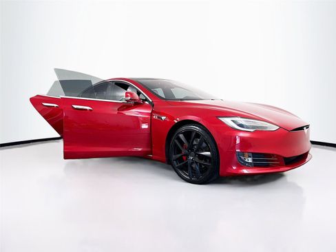 Used 2018 Tesla Model S P100D AWD/4WD image 16