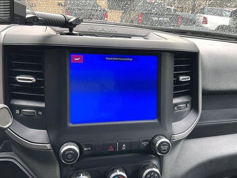 Used 2024 RAM 3500 Tradesman w/ Chrome Appearance Group image 22