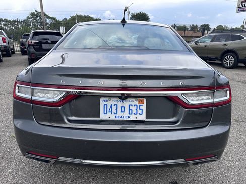 Used 2018 Lincoln Continental Select w/ Continental Climate Package FWD image 6