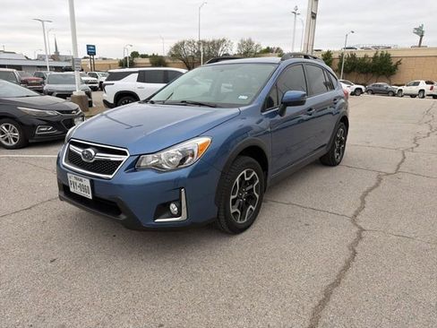 Used 2016 Subaru Crosstrek 2.0i Limited image 1